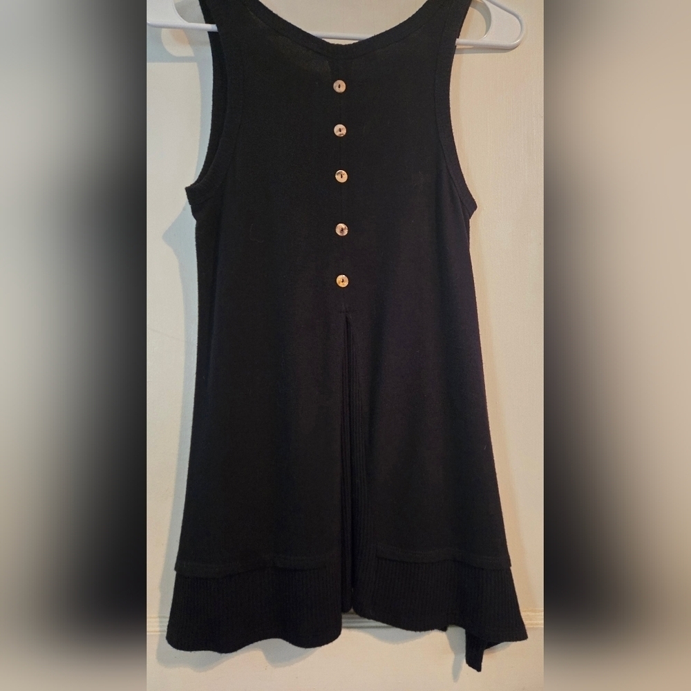 Coin 1804 | Women’s Sleeveless Button Back Knit Tank Top | Size: S | Black - Picture 9 of 12